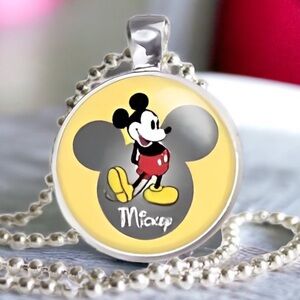 🆕 Disney’s Mickey Mouse Handcrafted Pendant Necklace